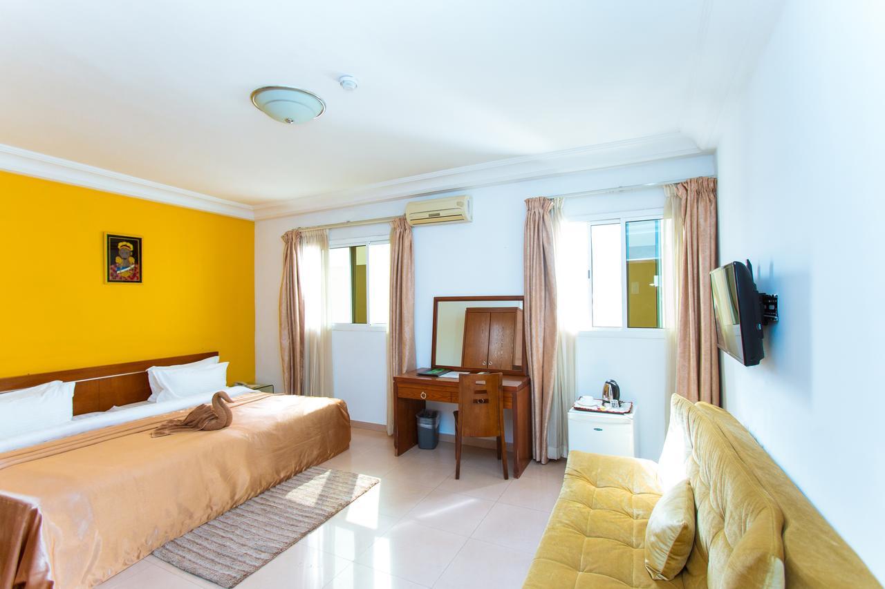 Le Feto Hotel Dakar Bagian luar foto